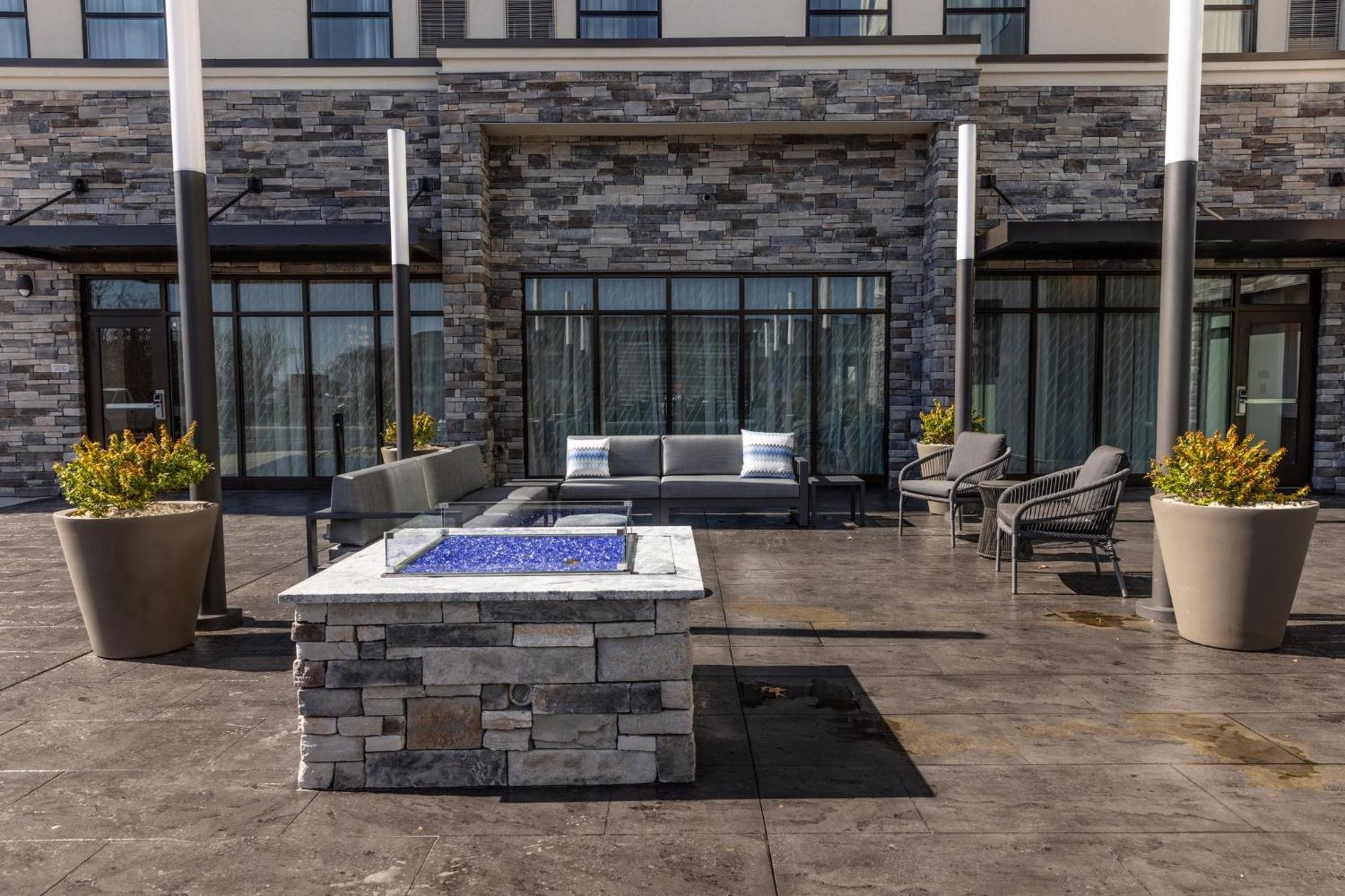 Staybridge Suites Greenville - Medical Center By Ihg Экстерьер фото